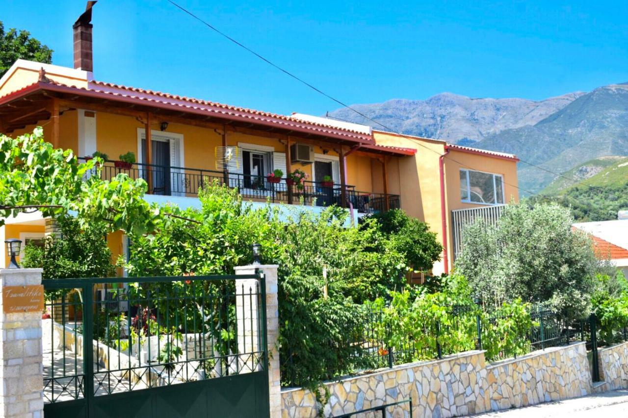 Tzavelitiko Home Himare Exterior foto